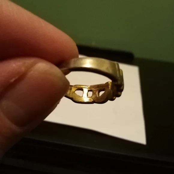 Vintage WWJD Gold Ring Unisex - Picture 8 of 9